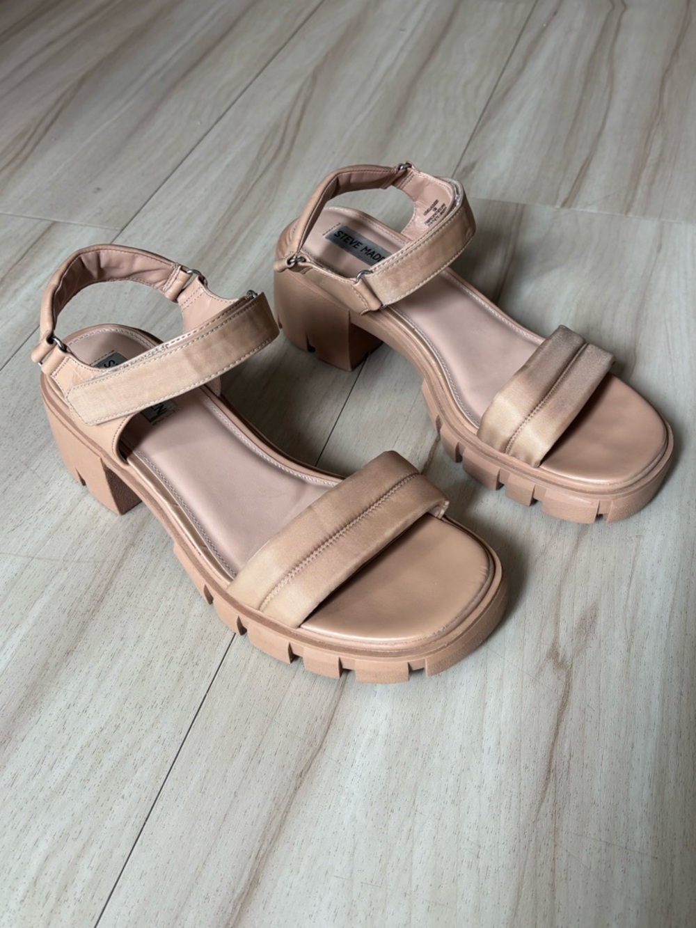 Steve Madden Louella Tan Chunky Strap Sandals - Women’s 10US